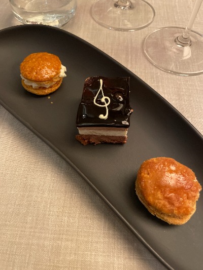 Presentación Bodegas Tudanca en Madrid 12-05-2025 Postres Hojaldre